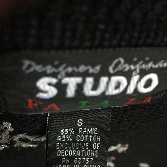 🎄Santa on the roof on a cardigan front & back! - Picture 13 of 15